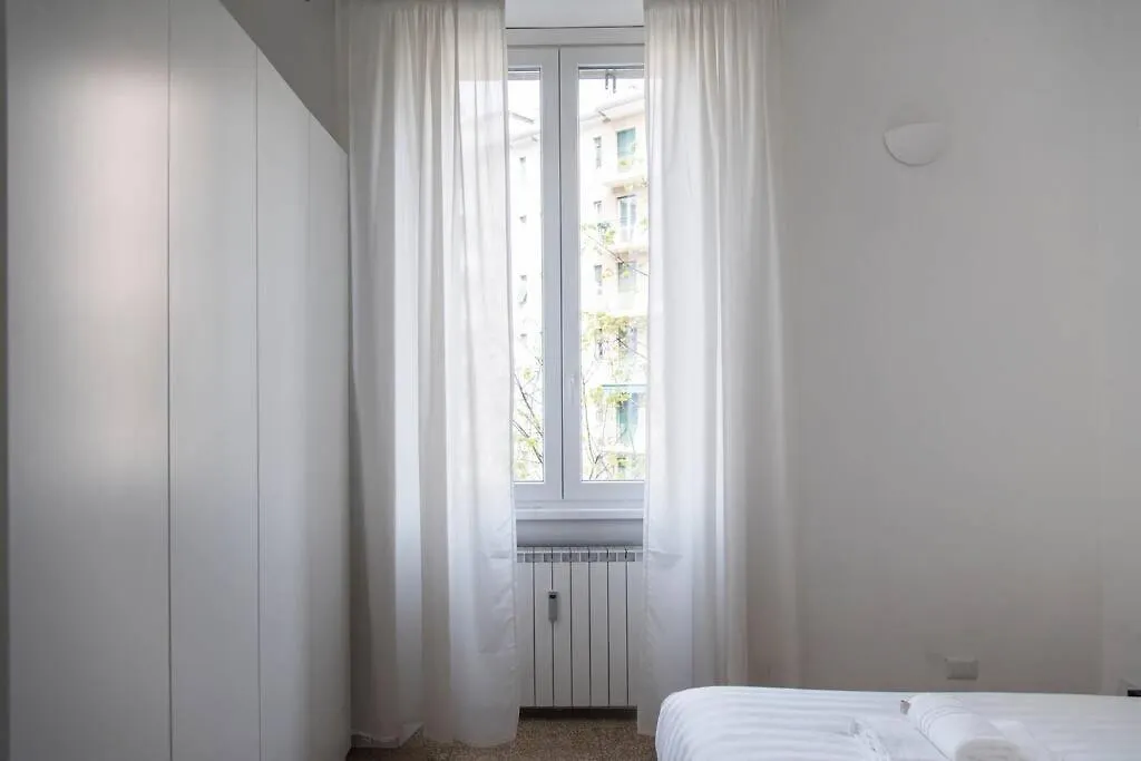 Mico 1 Bedroom Apartment - Youhosty Milan